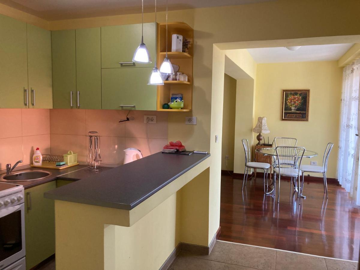 The View Apartment 3 Petrovac Екстериор снимка